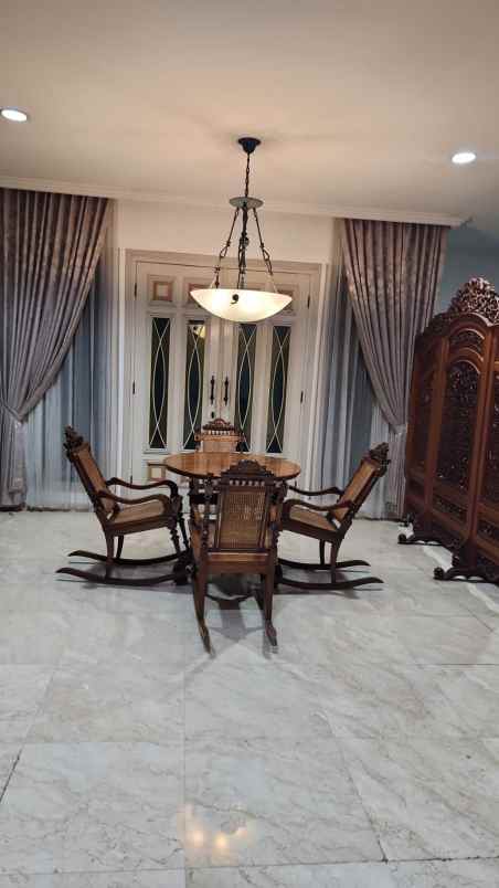 dijual rumah rumah pulomas jakarta timur