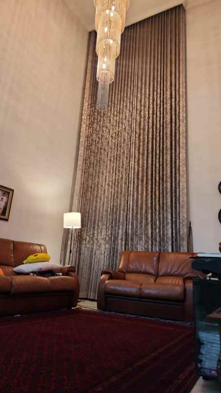 dijual rumah rumah pulomas jakarta timur