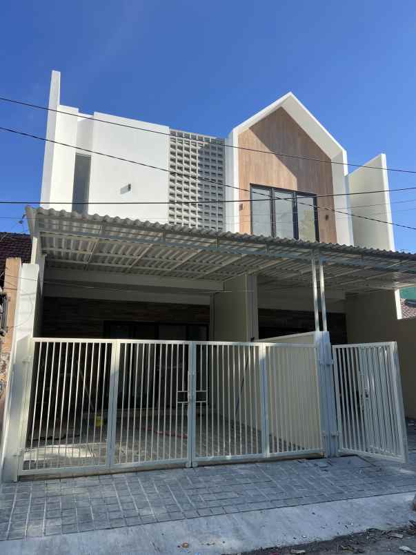 dijual rumah rungkut