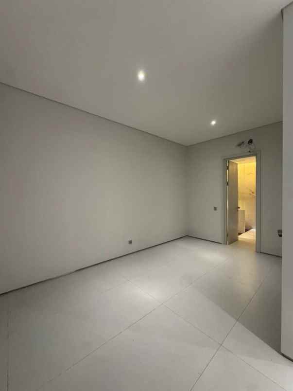 dijual rumah san diego pakuwon city