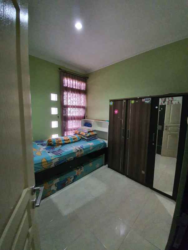dijual rumah sariwangi