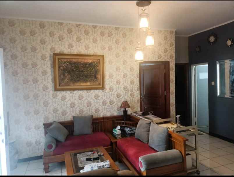 dijual rumah sariwangi regency