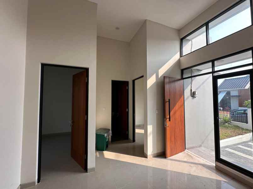 dijual rumah sawojajar