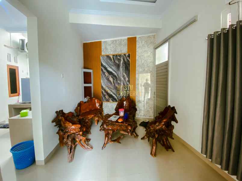 dijual rumah selomartani