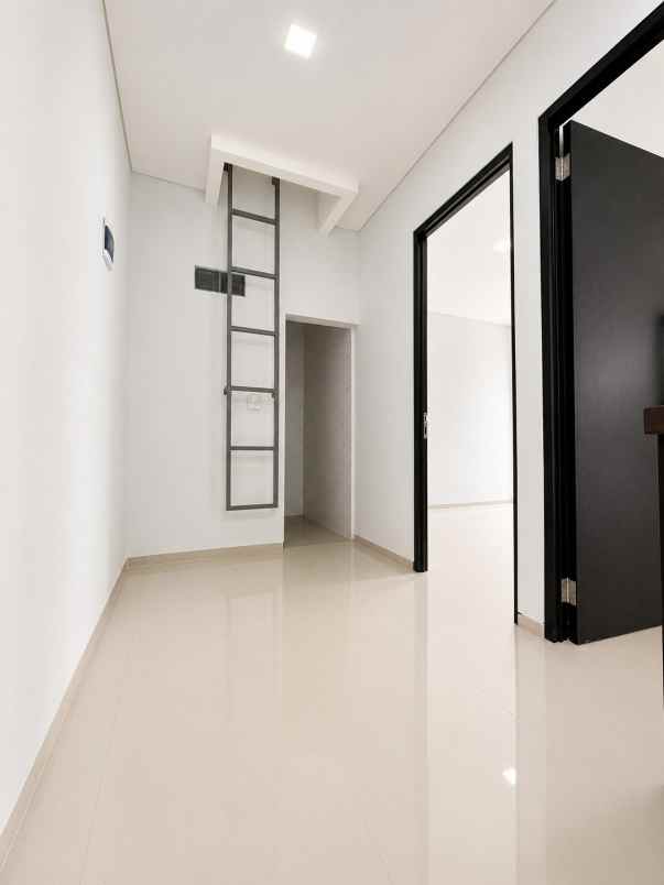 dijual rumah setu