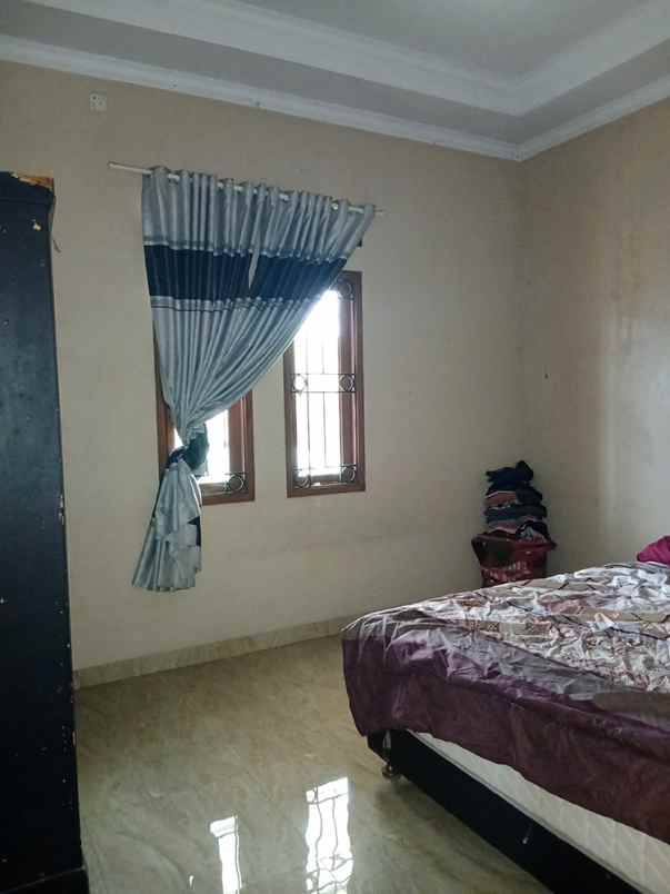 dijual rumah setu indah