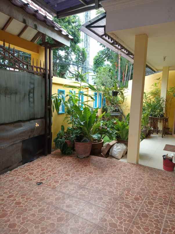 dijual rumah siap huni