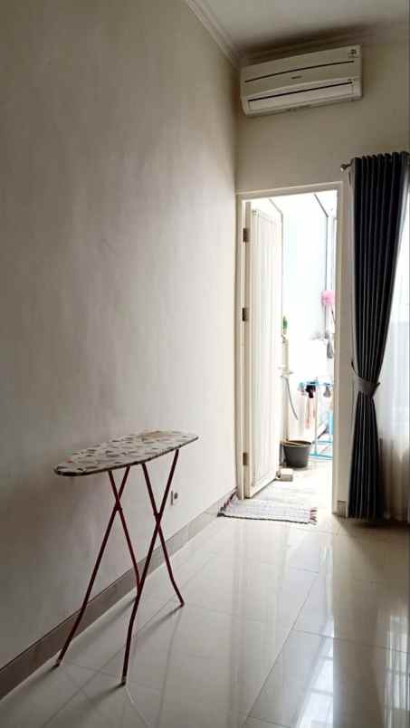 dijual rumah siap huni simpang darmo