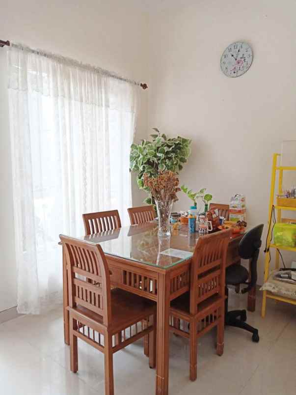 dijual rumah siap huni simpang darmo