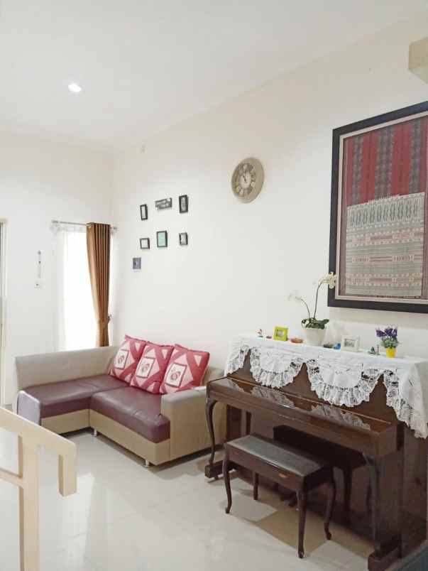 dijual rumah siap huni simpang darmo