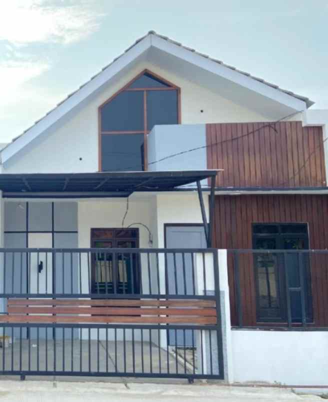dijual rumah strategis cikarang