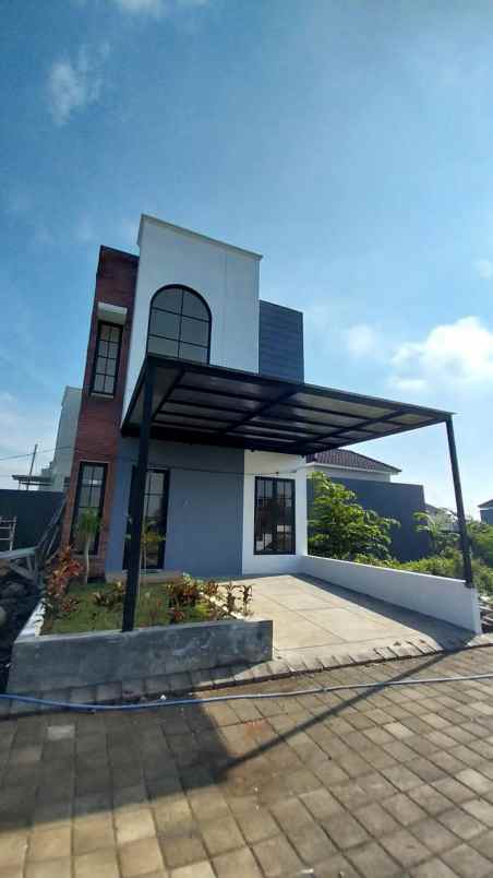 dijual rumah sukun