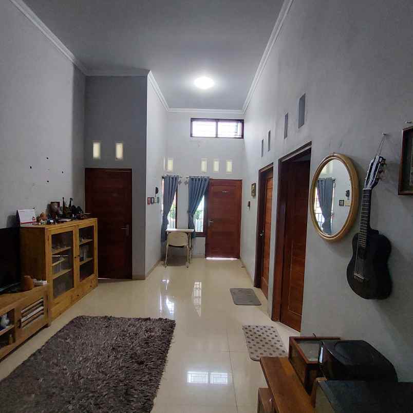 dijual rumah sumberarum