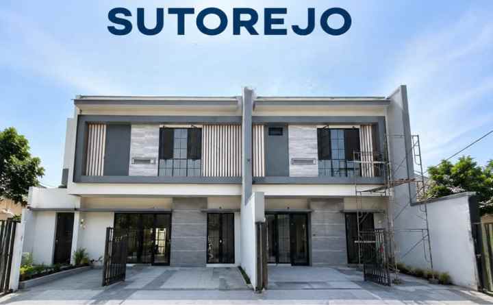 dijual rumah sutorejo