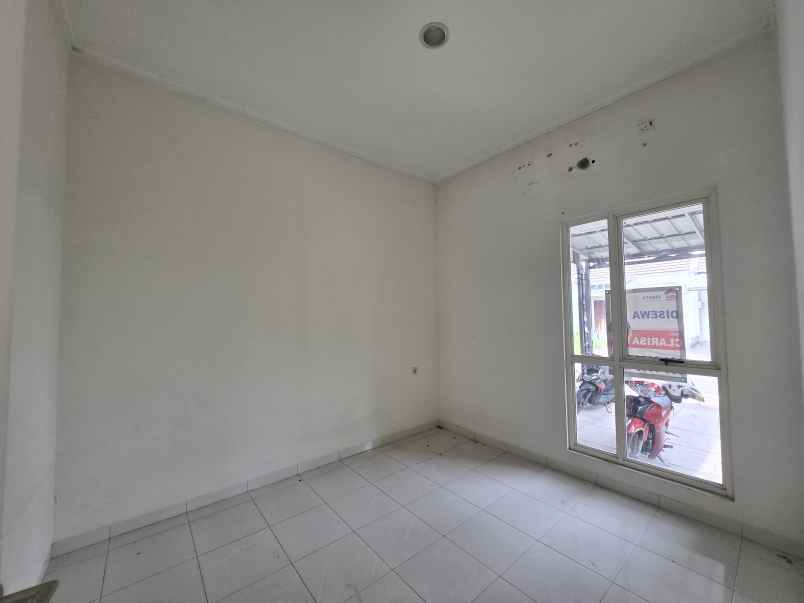 dijual rumah suvarna sutera tangerang