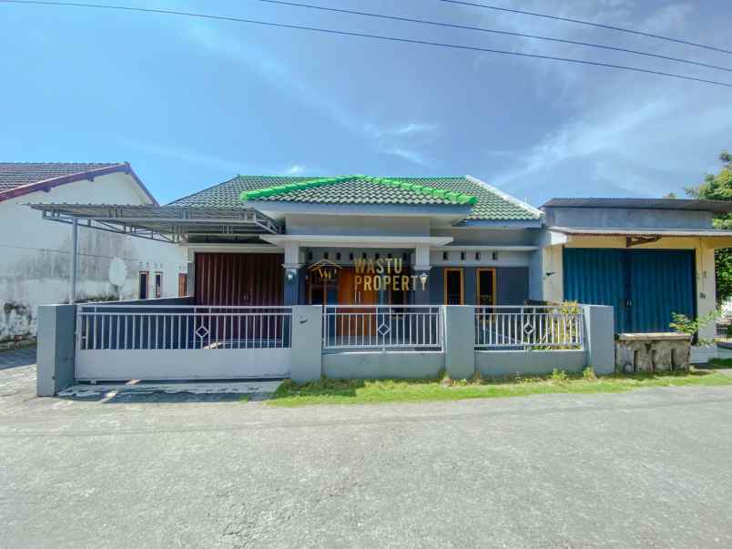 dijual rumah tamanmartani