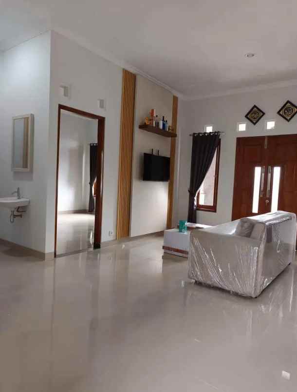 dijual rumah tamanmartani kalasan
