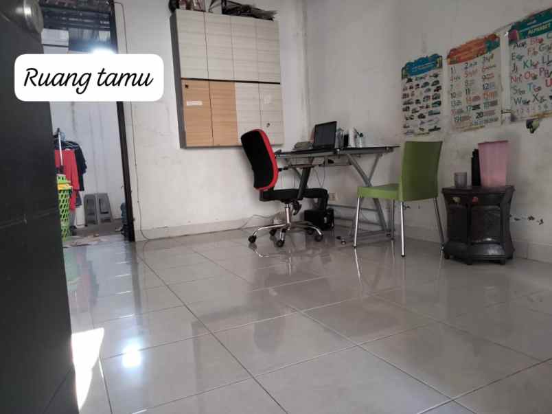 dijual rumah tamansari hills