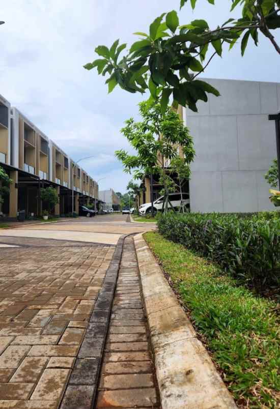 dijual rumah tanakayu bsd