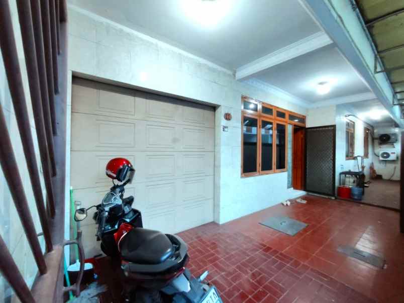 dijual rumah tanjung duren