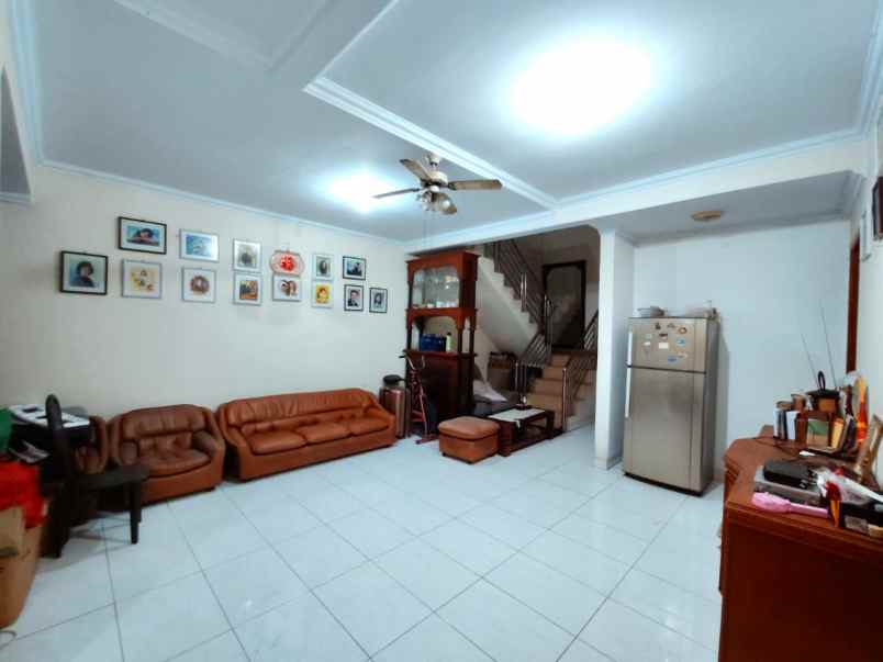 dijual rumah tanjung duren