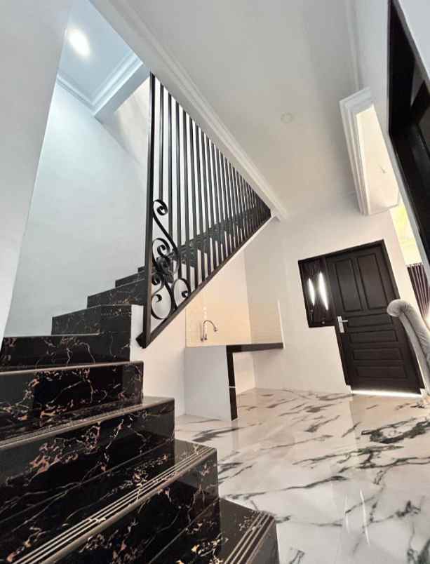 dijual rumah tapos cimanggis depok