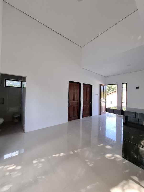 dijual rumah the villa arcadia