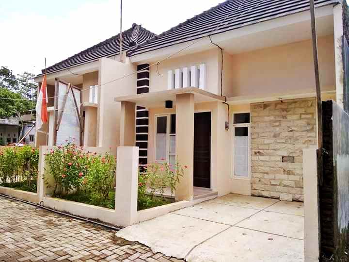 dijual rumah tlogowaru asri