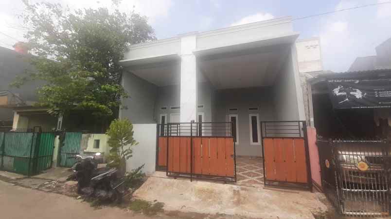 dijual rumah ujung harapan