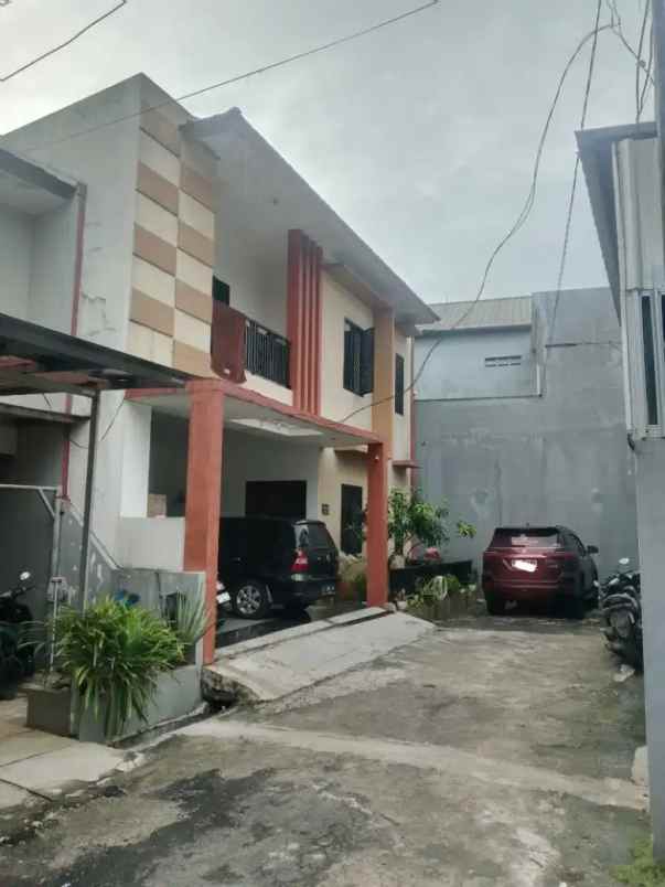 dijual rumah ulujami