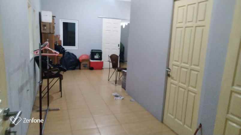 dijual rumah usaha ruko di 0 raya tropodo gedongan