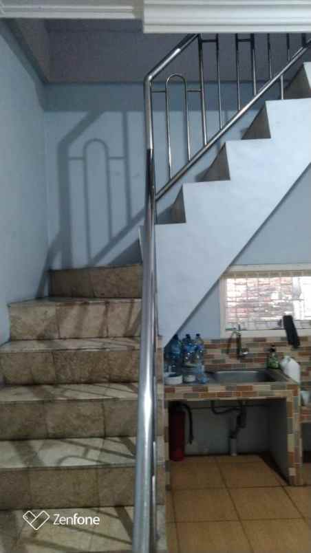 dijual rumah usaha ruko di 0 raya tropodo gedongan