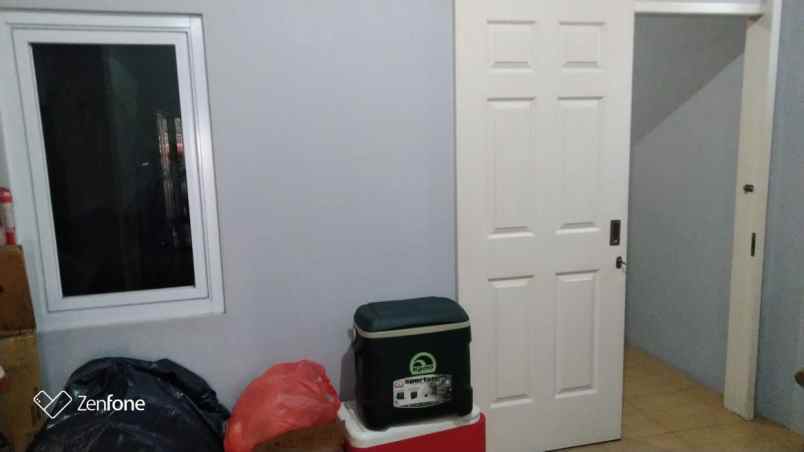 dijual rumah usaha ruko di 0 raya tropodo gedongan