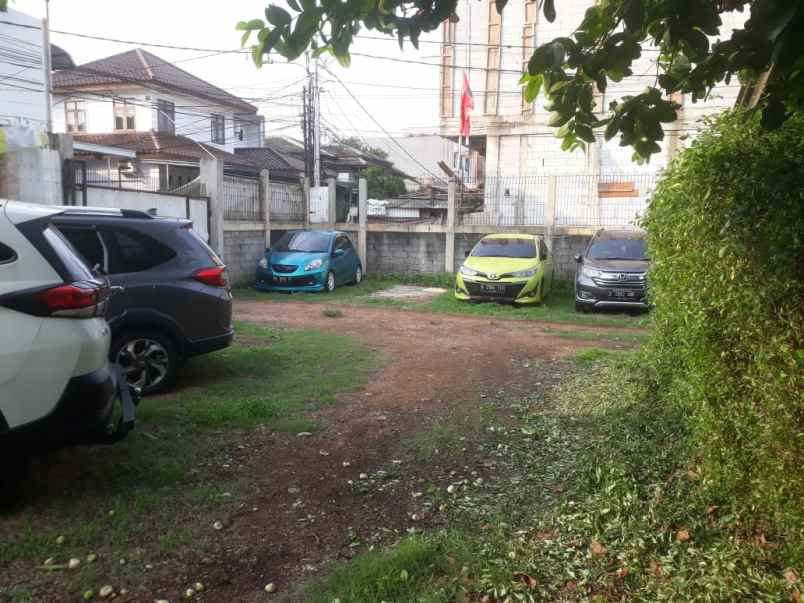 dijual rumah utan kayu utara