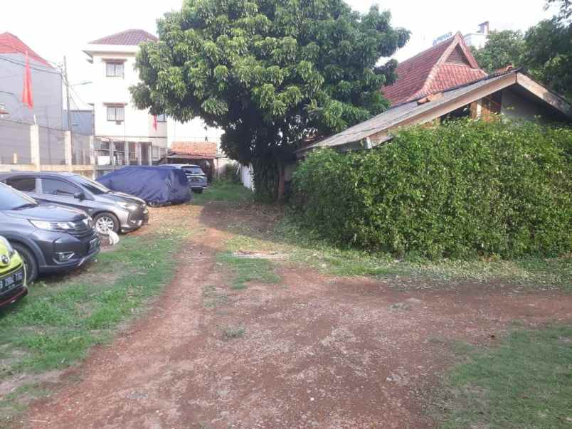 dijual rumah utan kayu utara