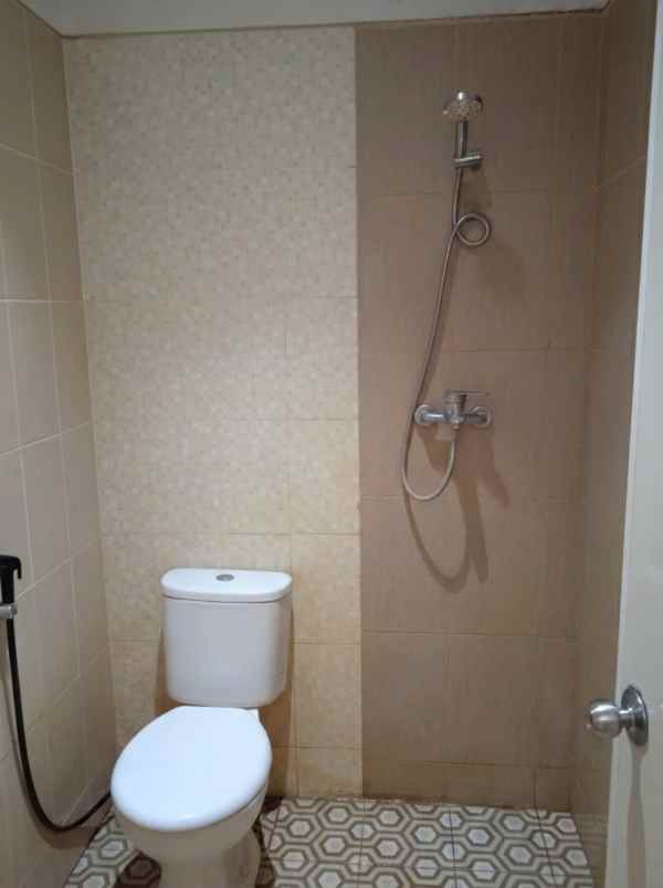 dijual rumah valencia icon puri surya jaya