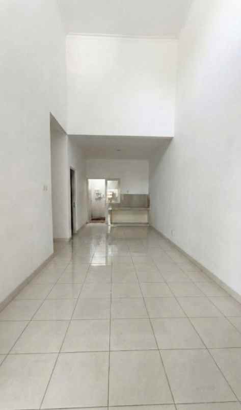 dijual rumah valencia icon puri surya jaya