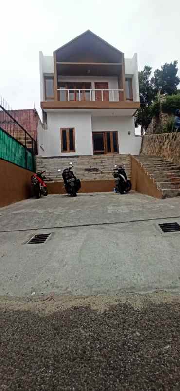 dijual rumah vijaya kusuma