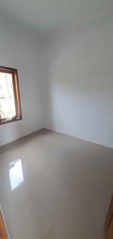 dijual rumah vijaya kusuma