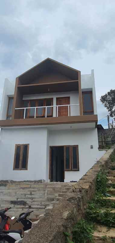 dijual rumah vijaya kusuma