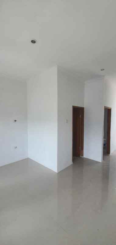 dijual rumah vijaya kusuma