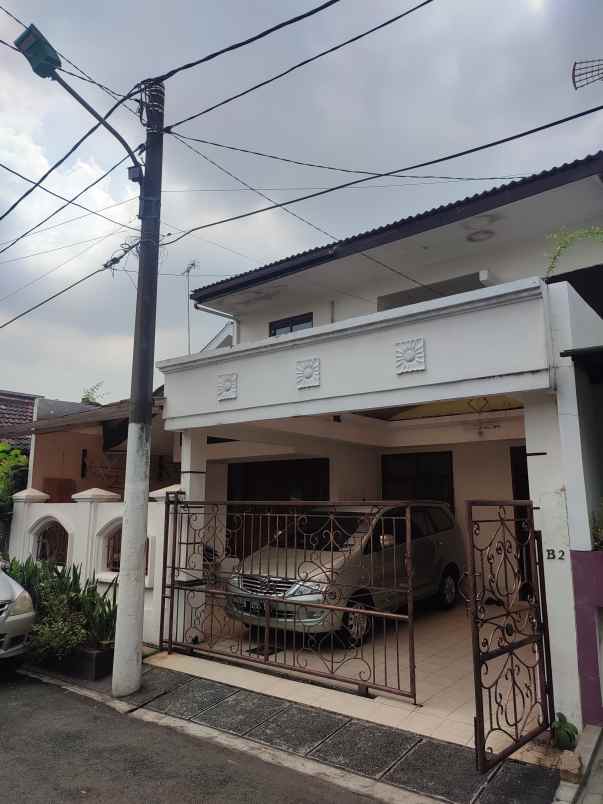 dijual rumah villa cipinang indah rt