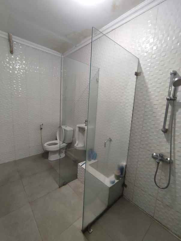 dijual rumah villa cipinang indah rt