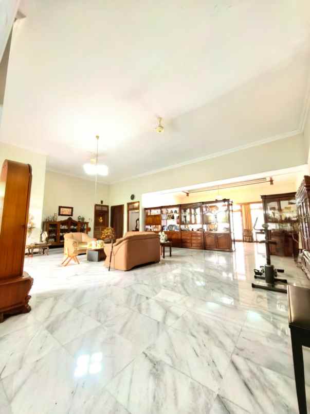 dijual rumah walikota mustajab