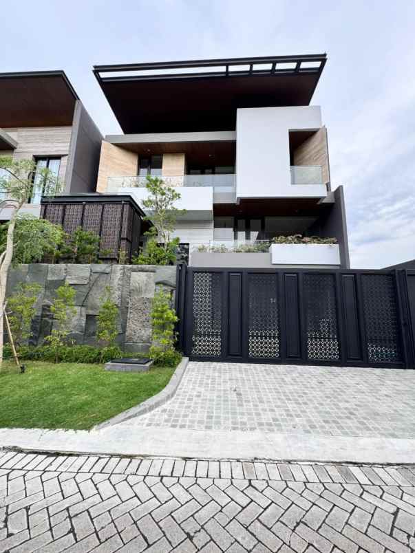 dijual rumah waterfront citraland
