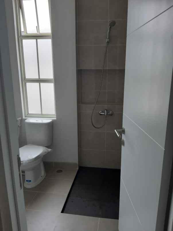 dijual rumah wisata bukit mas