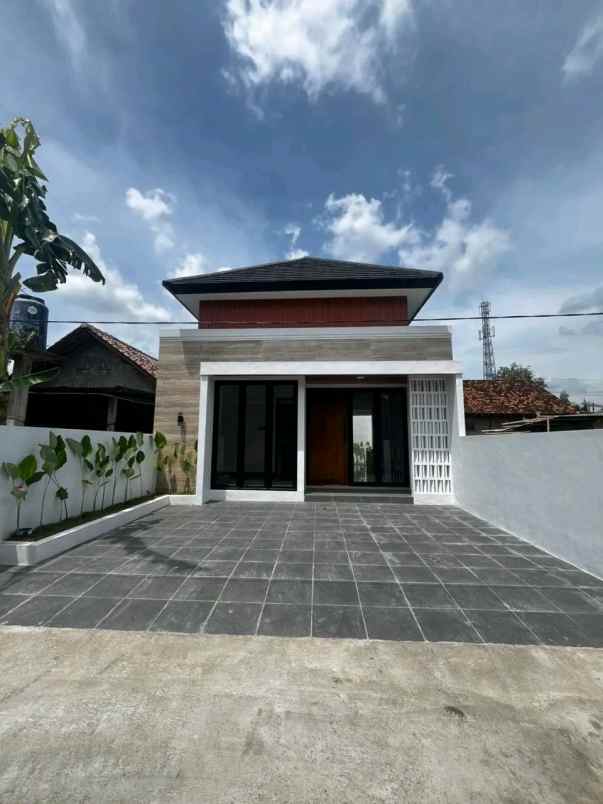 dijual rumah wisata kasongan