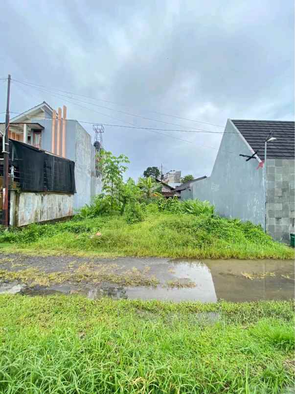 dijual tanah kampus uii