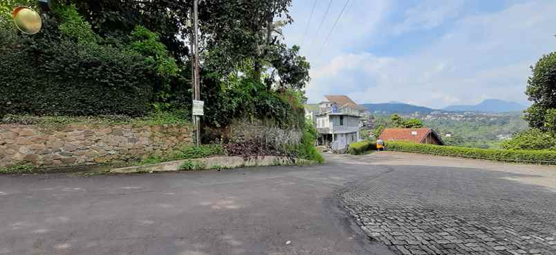 dijual tanah lembah pakar timur