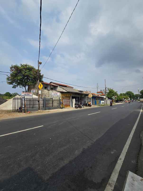dijual tanah tol becak kayu